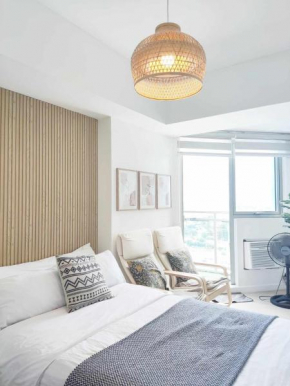 Cozy Condo with City View